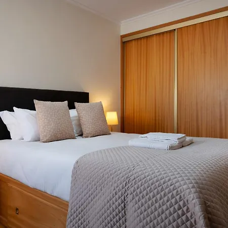 Wander Unwind - Wine Cellars Holiday home