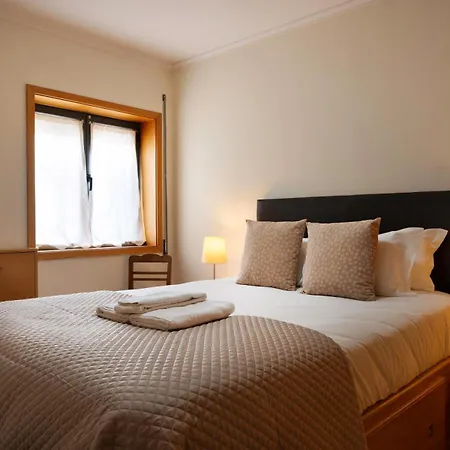 Wander Unwind - Wine Cellars Vila Nova de Gaia