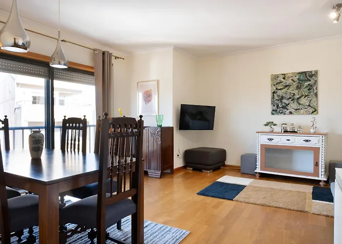 Wander Unwind - Wine Cellars Holiday home