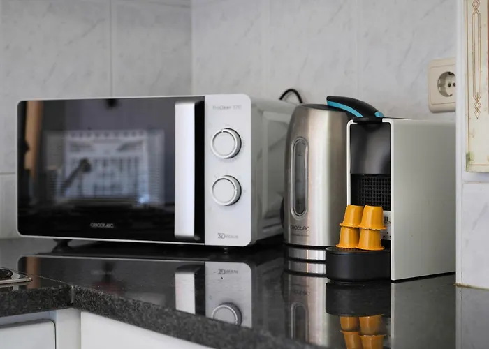 Wander Unwind - Wine Cellars *